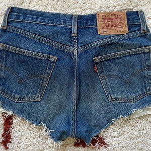 Levi 501 Cut-Off Denim Shorts -- size 30 waist